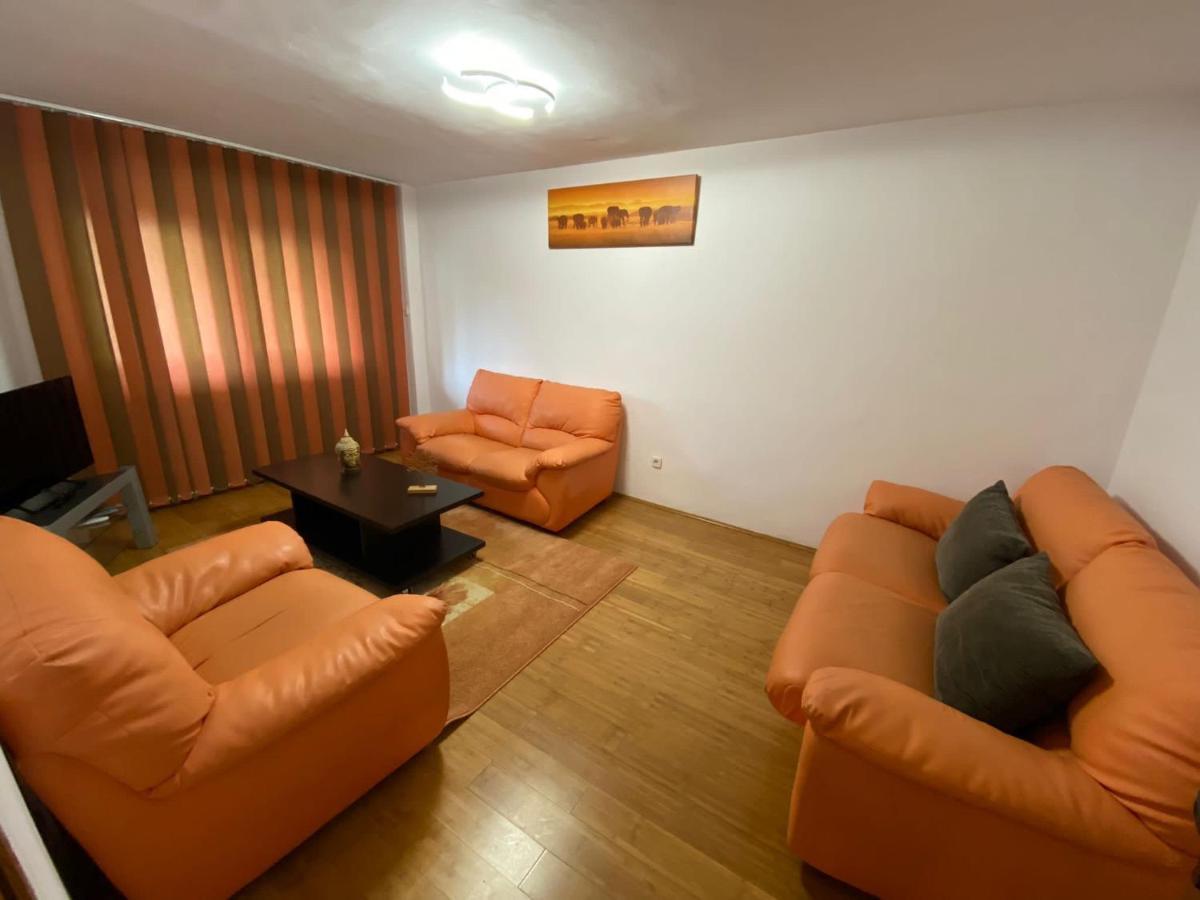Jad - Familiy 4 Rooms Apartment - Near Forest And Historic Center - Racadau Брашов Екстер'єр фото