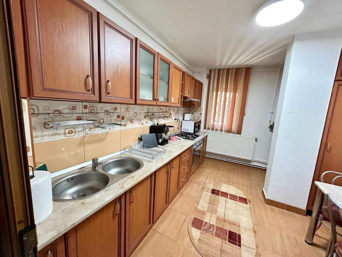 Jad - Familiy 4 Rooms Apartment - Near Forest And Historic Center - Racadau Брашов Екстер'єр фото